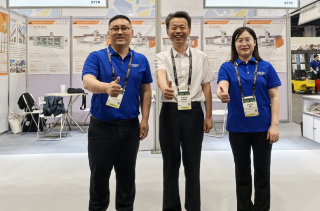 معرض جانجر CNC للأغطية الحجرية النهائية بنجاح في الولايات المتحدة الأمريكية