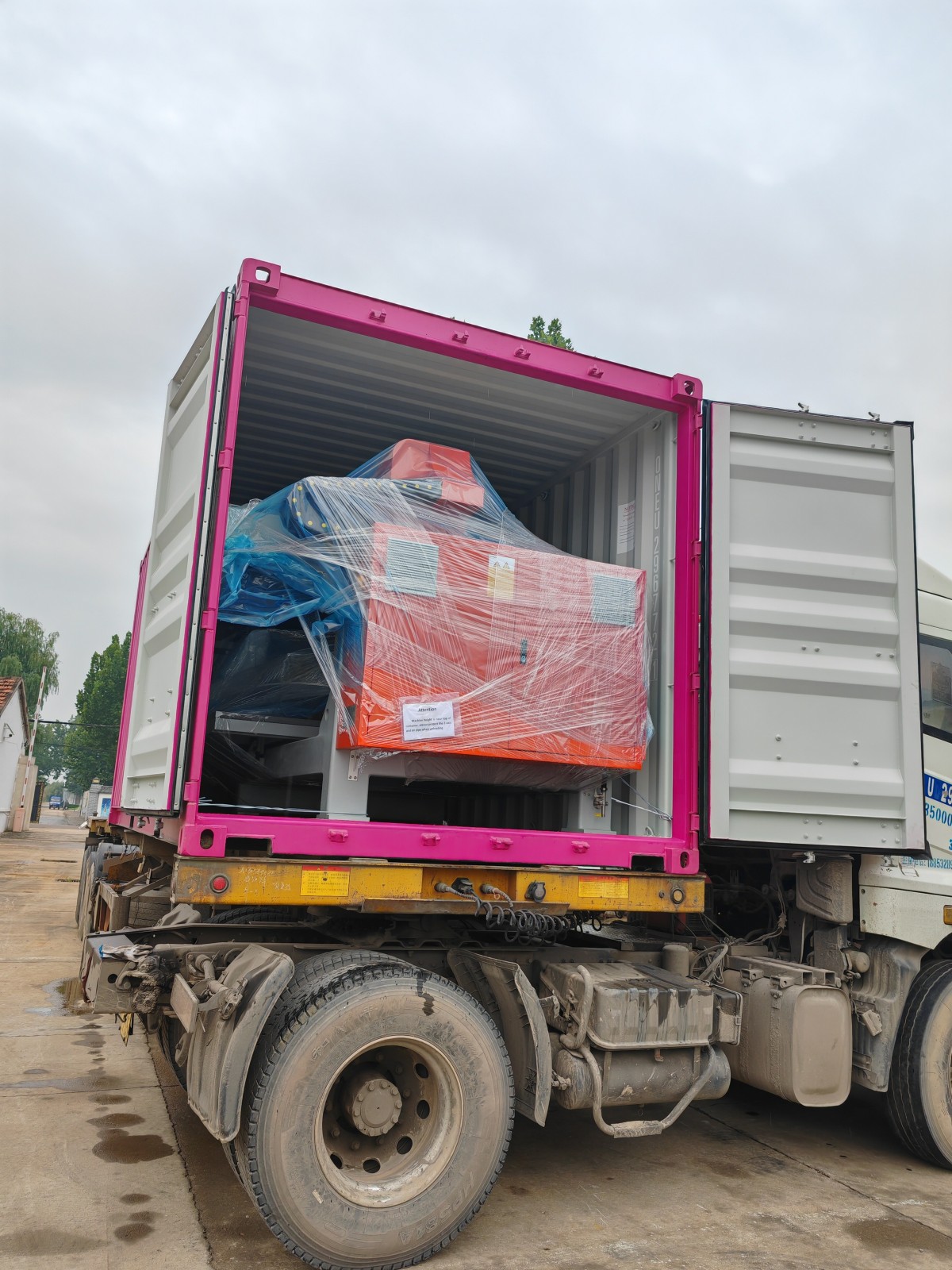 منشار جسر 5 محاور يتم شحنه إلى أوروبا