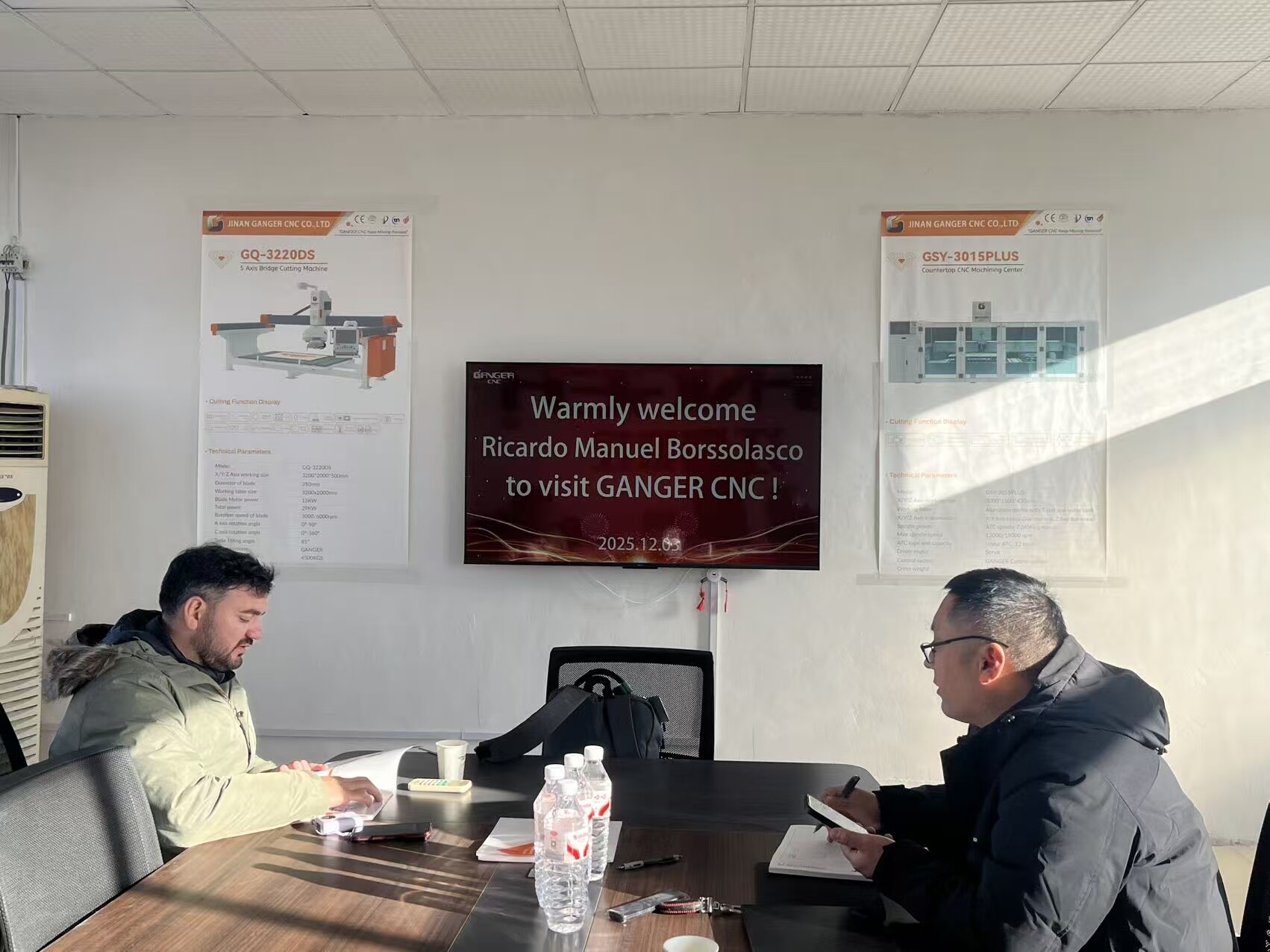 جانجر تستضيف عميلًا أرجنتينيًا في جولة بالمصنع وزيارة ثقافية لجينان