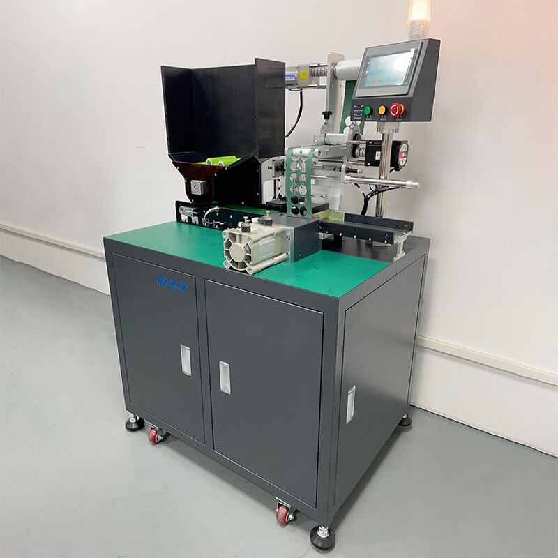 Insulating Material Applying Machine