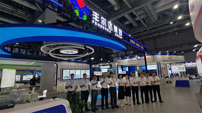 ووضع فرق محليةمن يستطيع تطوير خطط الحفظ ،