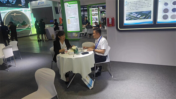 ووضع فرق محليةمن يستطيع تطوير خطط الحفظ ،