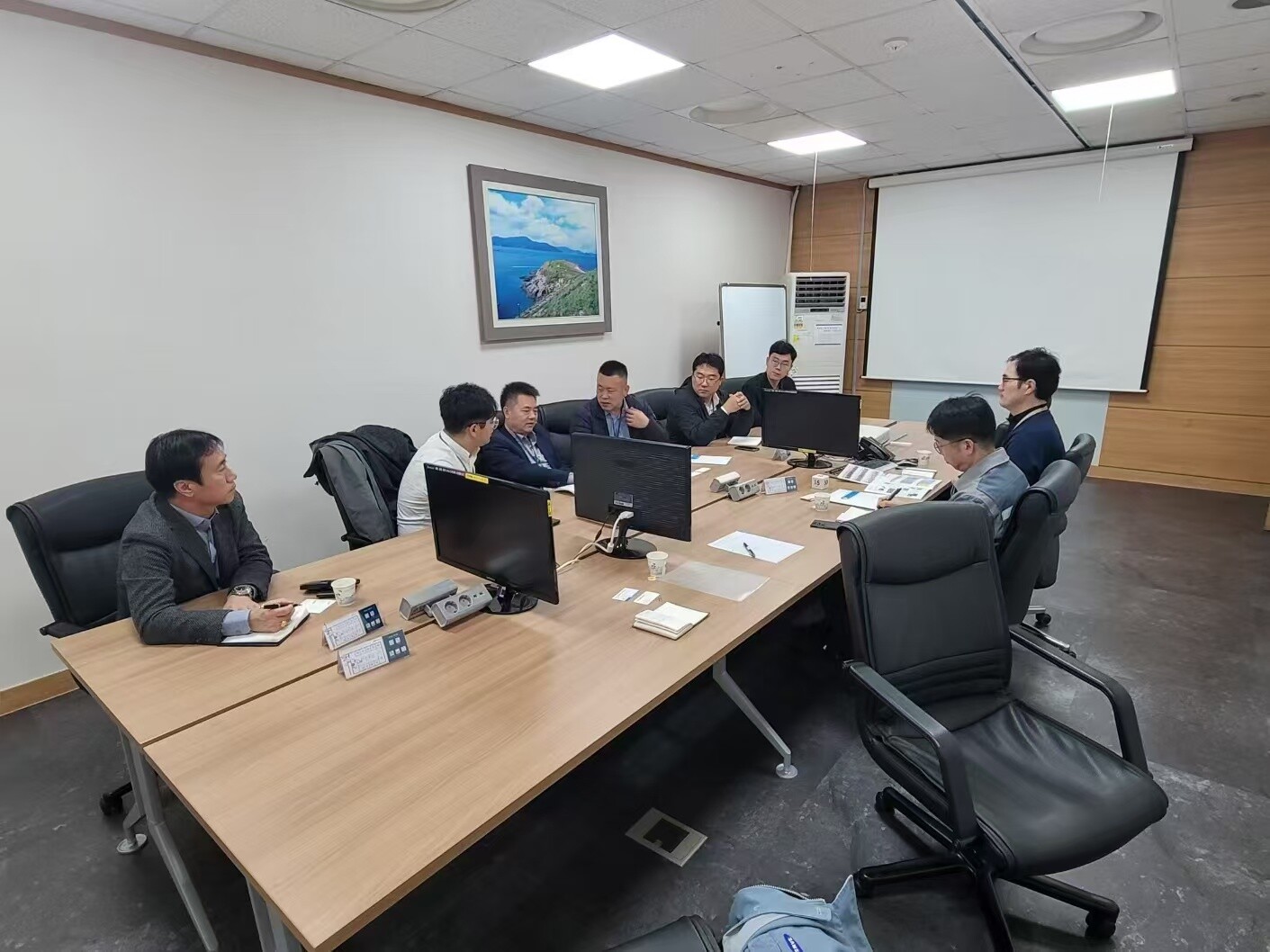 العمل يداً بيد، وخلق مستقبل أفضل - مجموعة فنغ إردا وسامسونج للصناعات الثقيلة تتفقان بنجاح على خطة تعاون لعام 2025