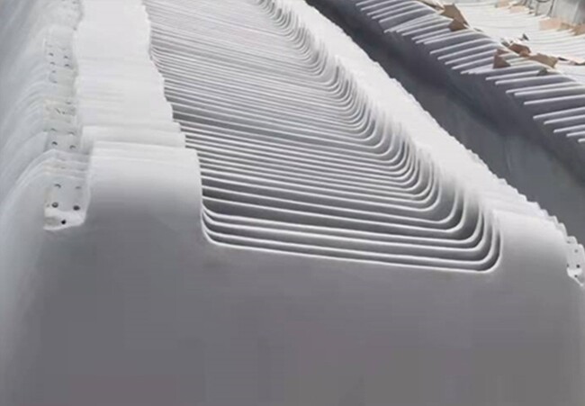 الأجزاء الخارجية لملحقات الآلات الزراعية