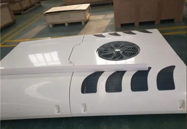 كفن تكييف الحافلة