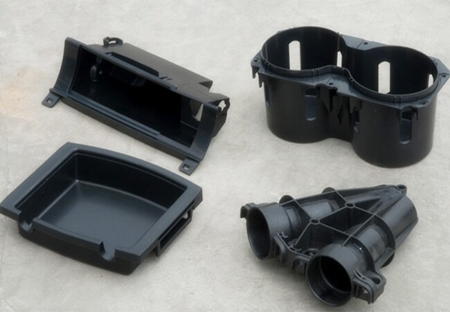 الأجزاء الداخلية للسيارات