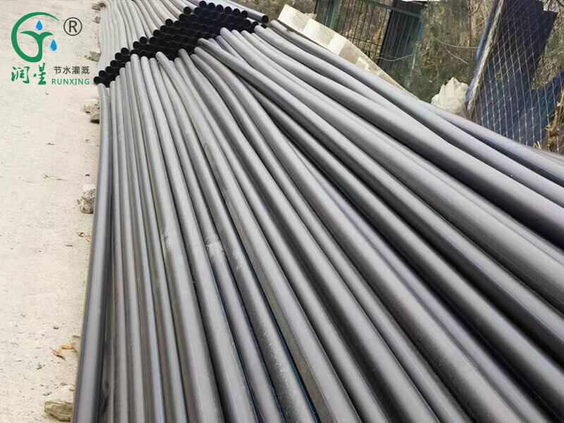 أنابيب البولي إيثيلين عالي الكثافة