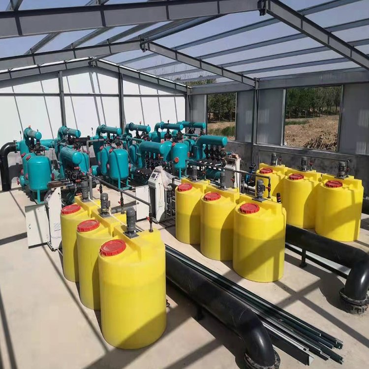 حل ري ذكي متكامل للماء والأسمدة حل ري ذكي متكامل للماء والأسمدة