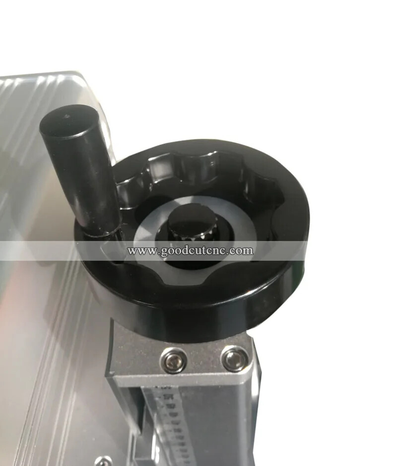 GC-1010FM 2D آلة وسم الألياف بالليزر