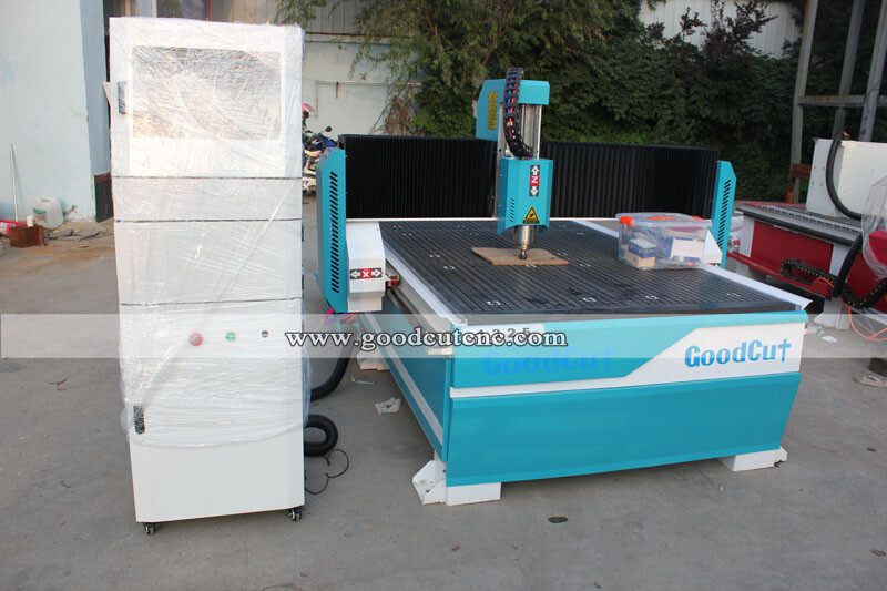 GC1325V Jinan GoodCut 1325 راوتر CNC للأعمال الخشبية