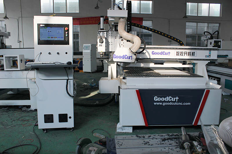 GC-1325-Pمانعة السن منشارة Saw cutter cnc router