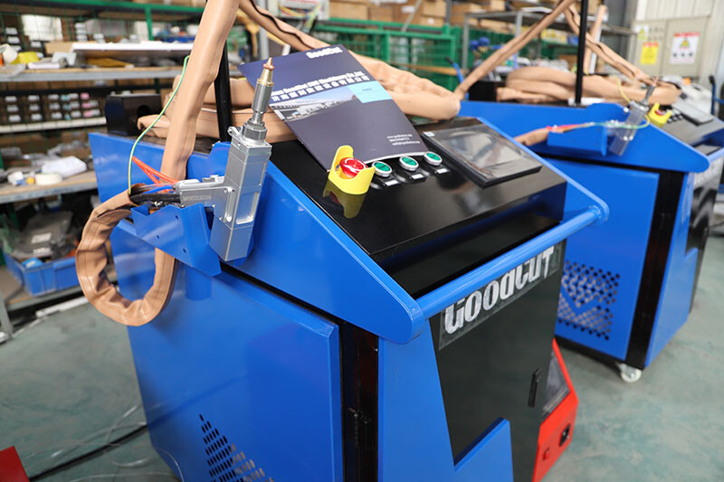 GC-WCC 4 in1 3000W 2000W 1500W 1000W ماكينة اللحام بالليزر 