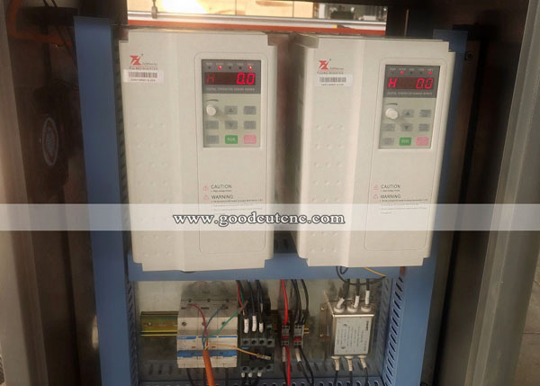 ماكينة النقش باستخدام الحاسب الآلي GC1530-6R ذات 4 محاور و6 محاور دوارة ذات 6 محاور دوارة