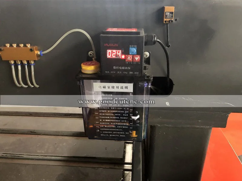 روتر ميتال CNC1540 W