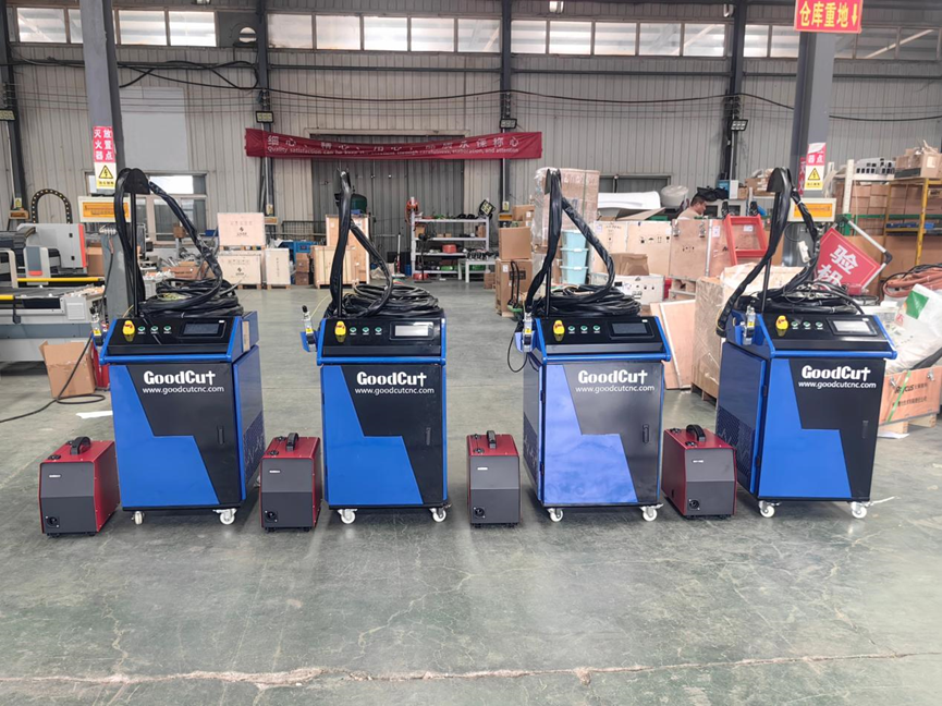 ما هي الصناعات التي تستخدم فيها آلات اللحام بالليزر المحمولة باليد؟