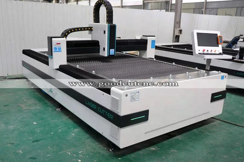 Máquina CNC para tallado de madera de 4 ejes GC1212TR con dispositivo de rotación