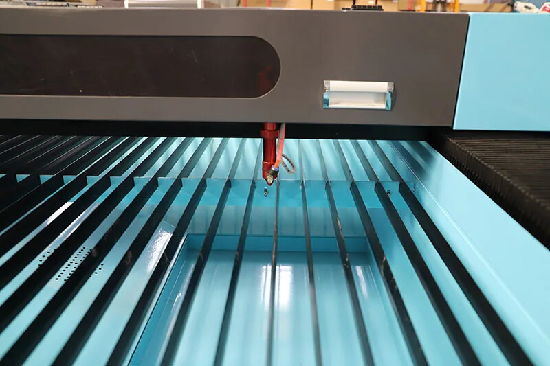 GC1325LGنسخة مطورة  من   CO2 الليزر نحت آلة قطع نحت الاكريليك الخشب الحبوب