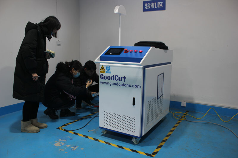   GC-WL 1000w 1500w 2000w  آلة لحام ليزر  مع سلك التغذية 