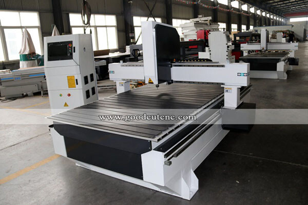 GC1325H ماكينة راوتر CNC بإطار للخدمة الشاقة مقاس 4*8 قدم مع طاولة بفتحات T