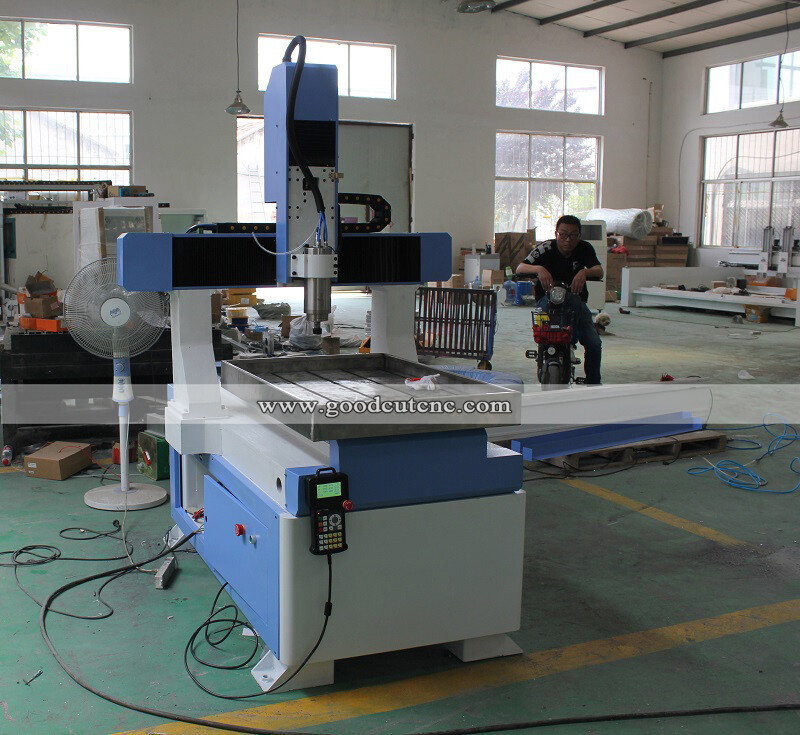 ماكينة النقش المدمجة بنظام التحكم الرقمي GC6090 GC6040: مثالية لإنتاج الدفعات الصغيرة والتعليم