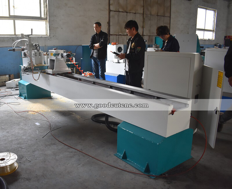 GC1530WL-S GoodCut  برغي مخرطة المغزل مخرطة الخشب