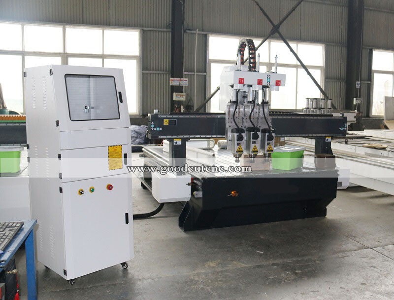 GC1325-P3 CNC router متعددة هوائي آلة النجارة رئس 