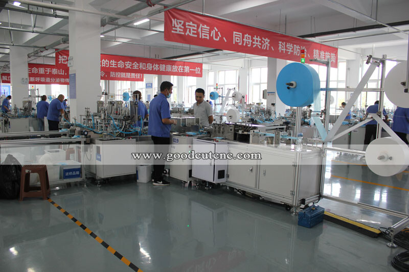 GC-MM  آلة صنع القناع التلقائي بالكامل 1 + 2 لجعل قناع 3 طبقة يمكن التخلص منها 