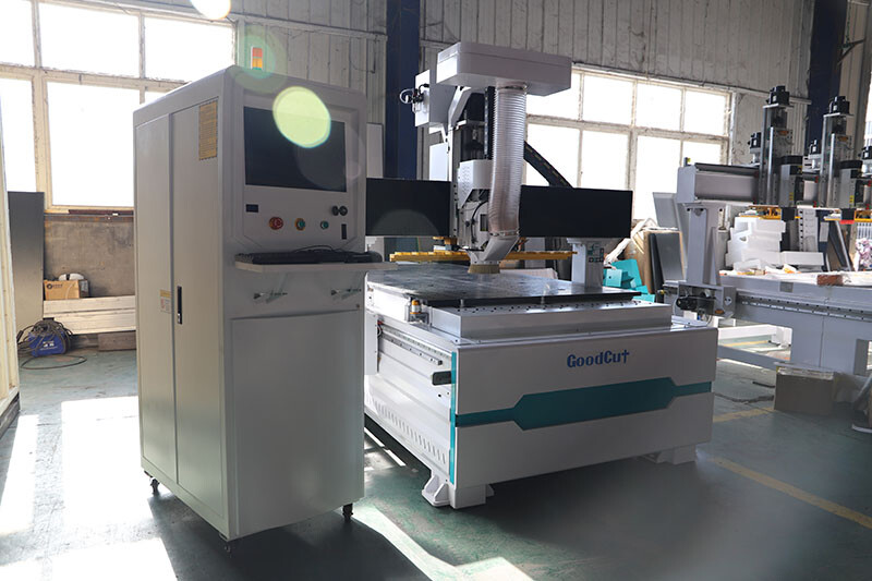 ماكينة التوجيه GC1325ATC GC1325ATC Jinan CNC راوتر للأعمال الخشبية