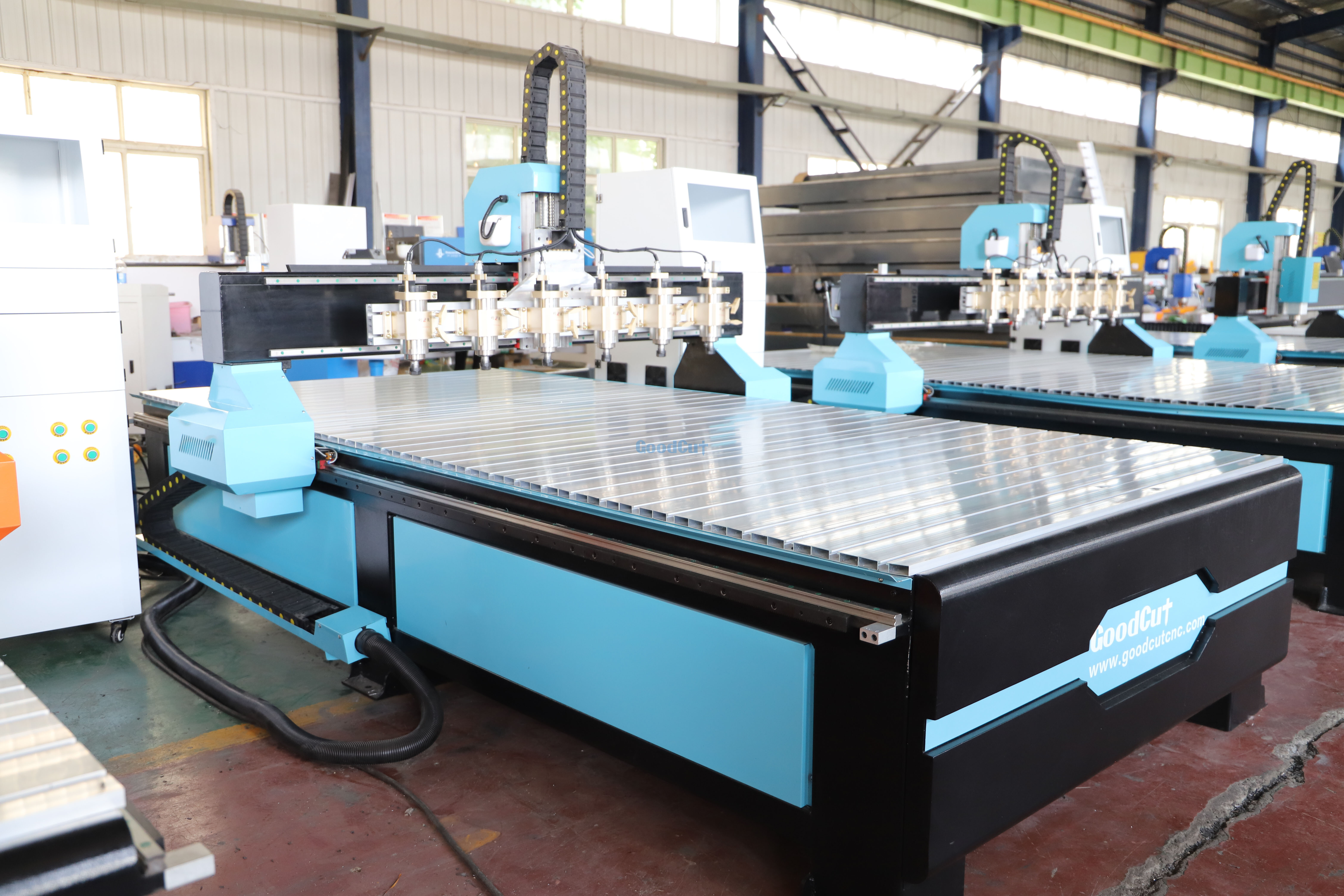 GC1325-6H CNC router متعدد الرأس آلة النجارة