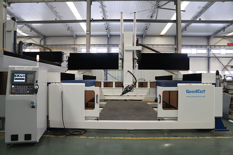 GC1325ATC-4 ATC كبيرة الحجم التصنيع باستخدام الحاسب الآلي آلة الحفر مع أربعة محاور إطار قوي بالتناوب في المغزل