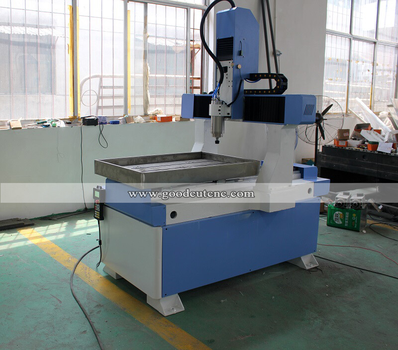 GC6090    التحكم العددي آلة طحن الألومنيوم الخشب الحديد الزهر السرير