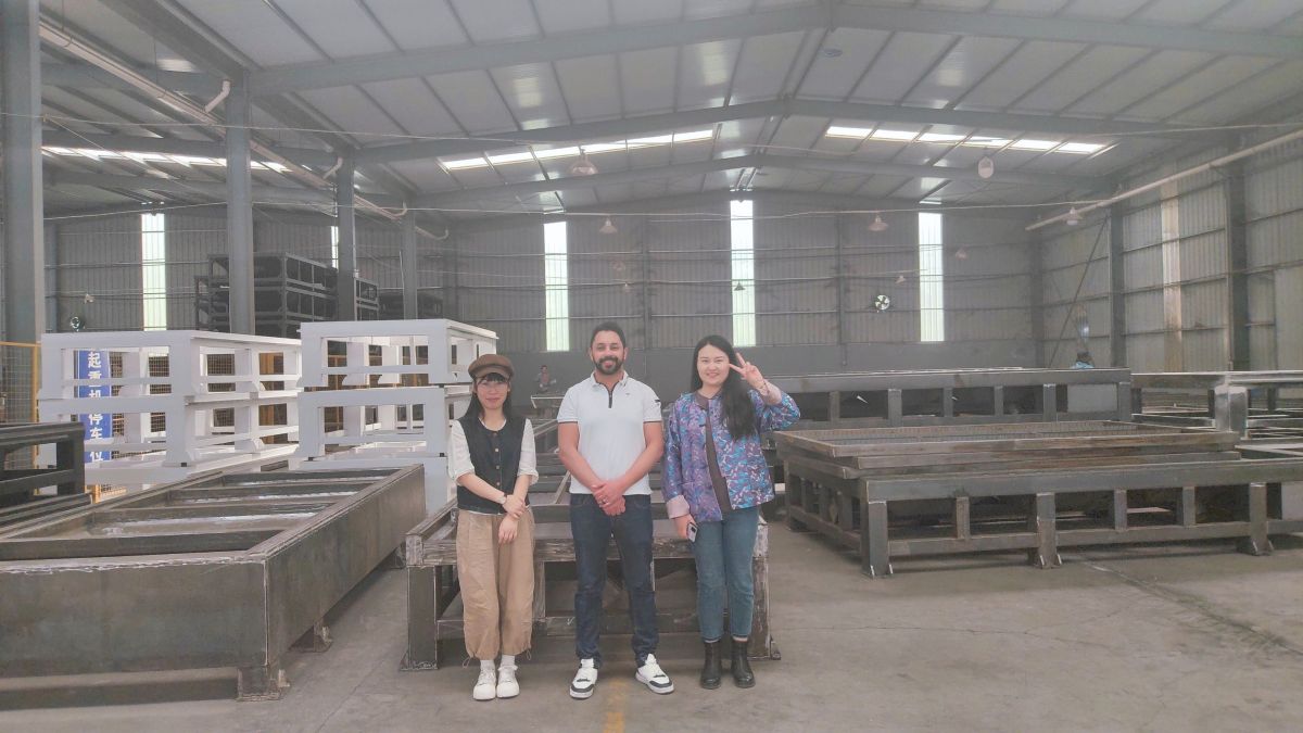 Egyptian customer came to visit GoodCut factory 1.jpg