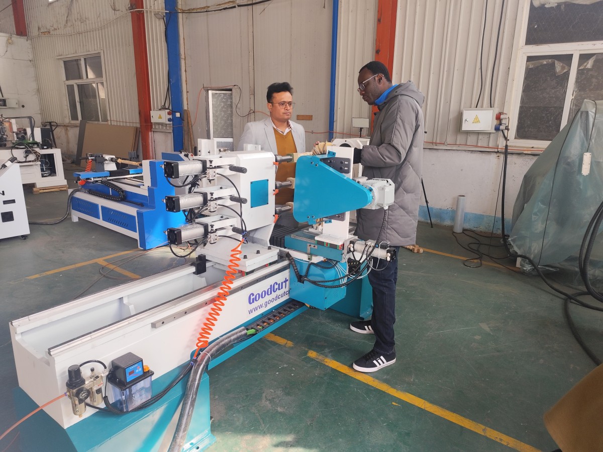 customer visit factory1.jpg