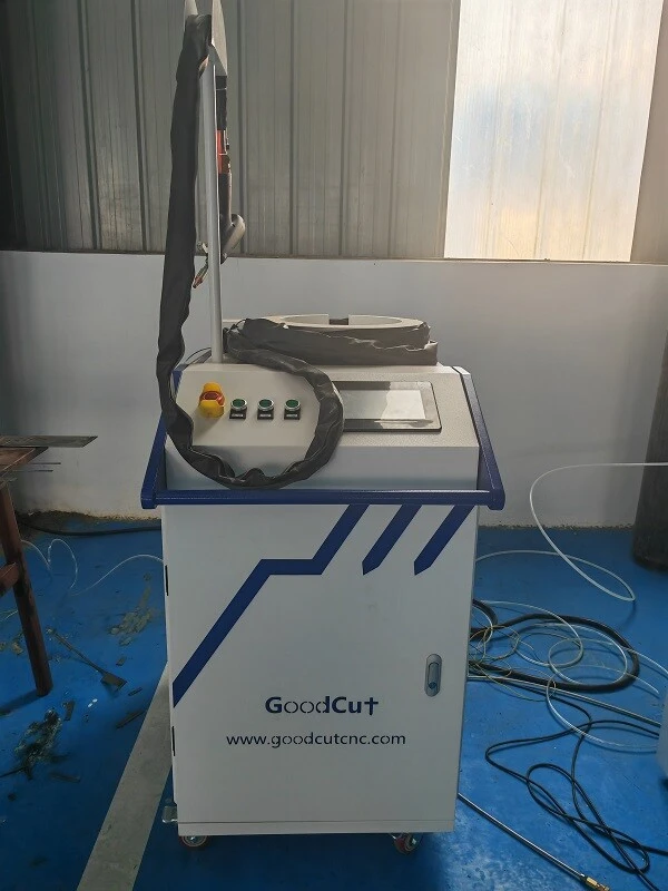 ماكينة تنظيف القطع واللحام بالليزر GC-WCC 4 في 1 بتصميم جديد