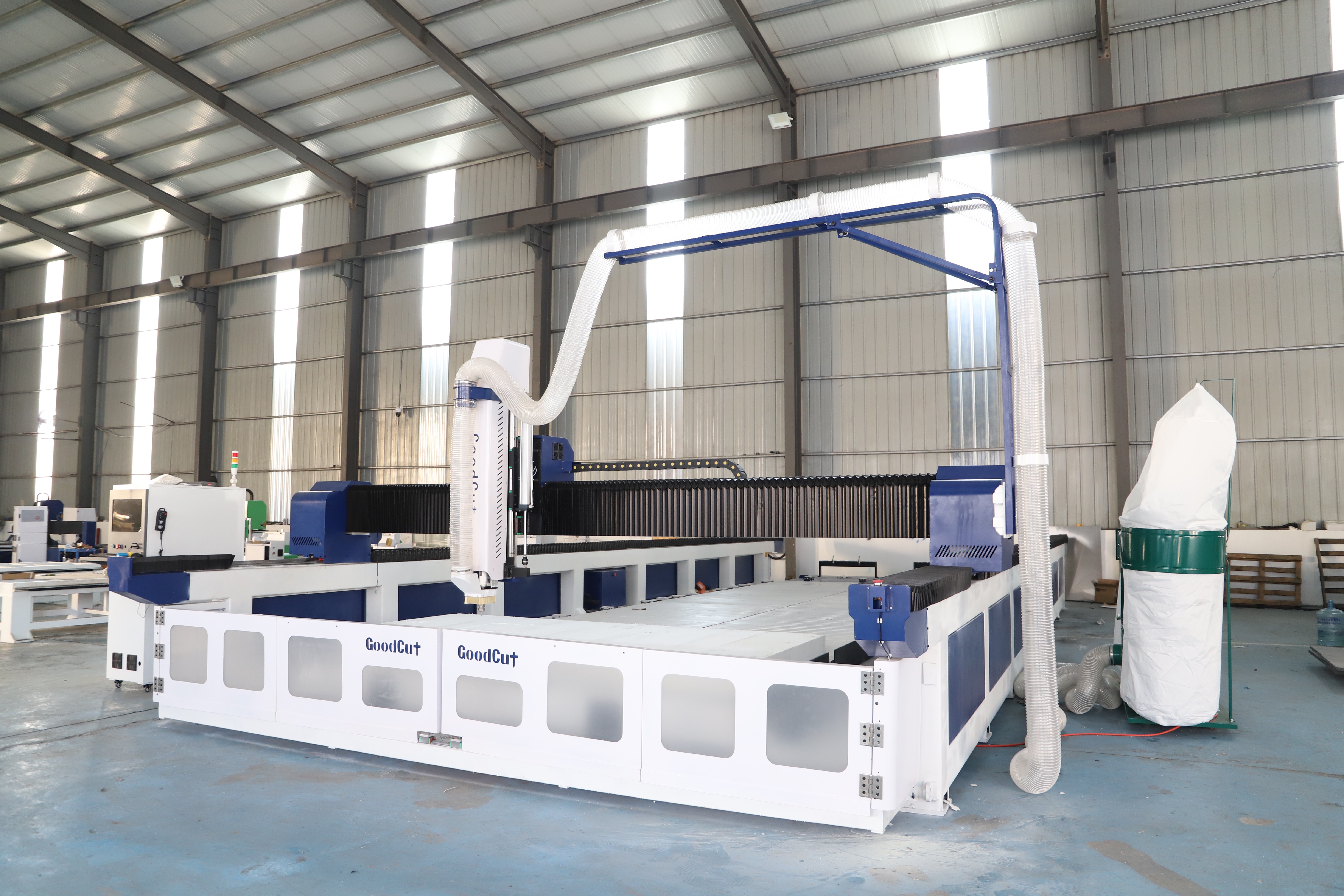 آلة CNC GC3012ATC بطول 12 متر مع نظام ATC للنقش على الخشب والرغوة EPS