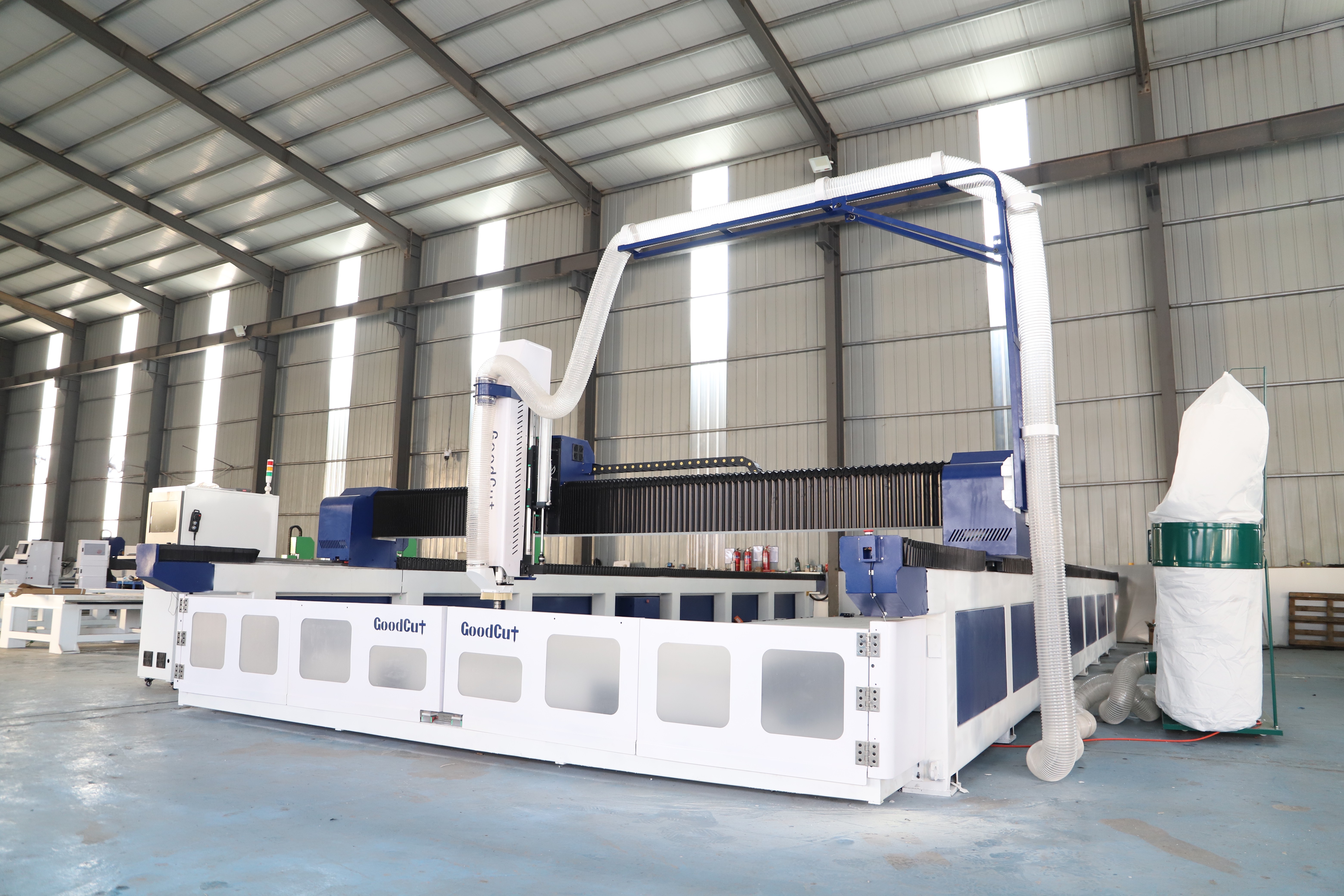 آلة CNC GC3012ATC بطول 12 متر مع نظام ATC للنقش على الخشب والرغوة EPS