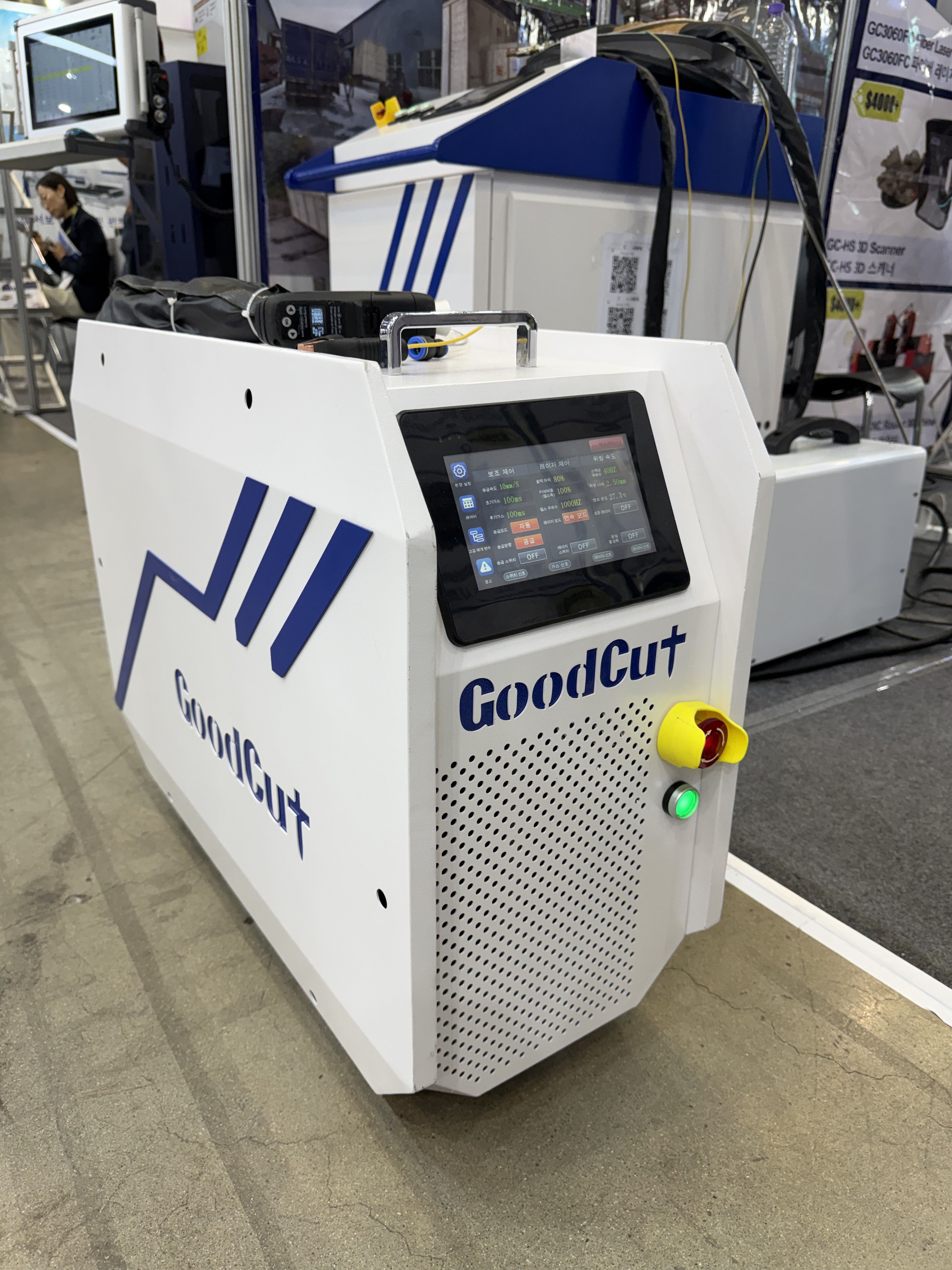 GC-WCCA آلة لحام ليزر بتبريد هوائي 5 في 1 للحام والقطع والتنظيف بالليزر