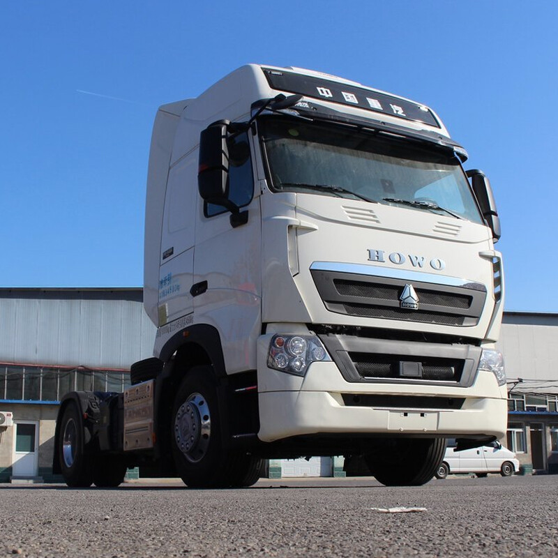تم استخدام شاحنة جرار HOWO T7h 4X2 500 حصان
