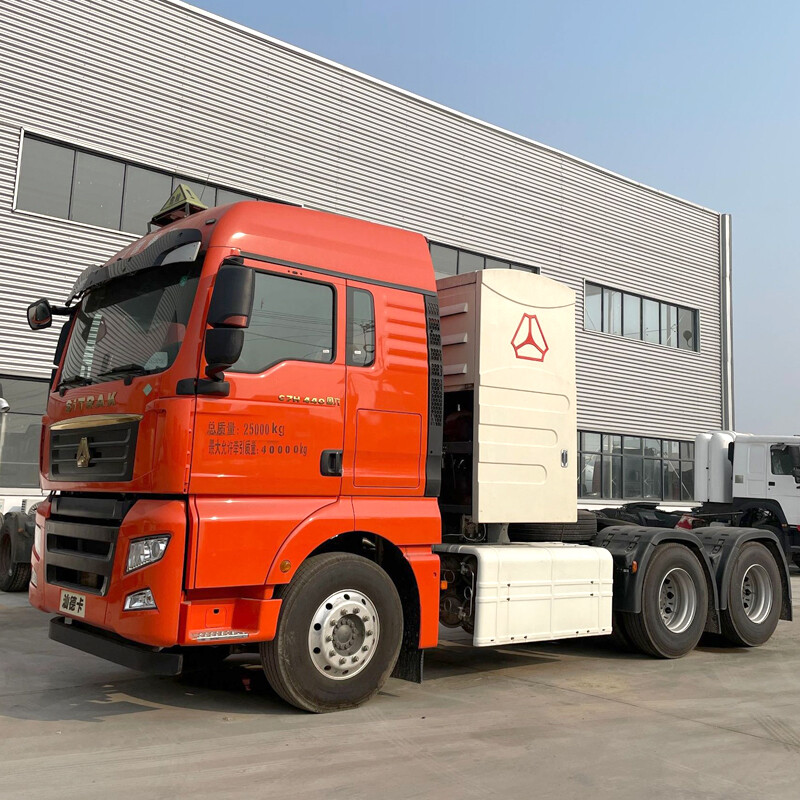 تصدير شاحنة سينوتروك C7H الثقيلة 440 حصان 6X4 جرار جرار غاز طبيعي مضغوط