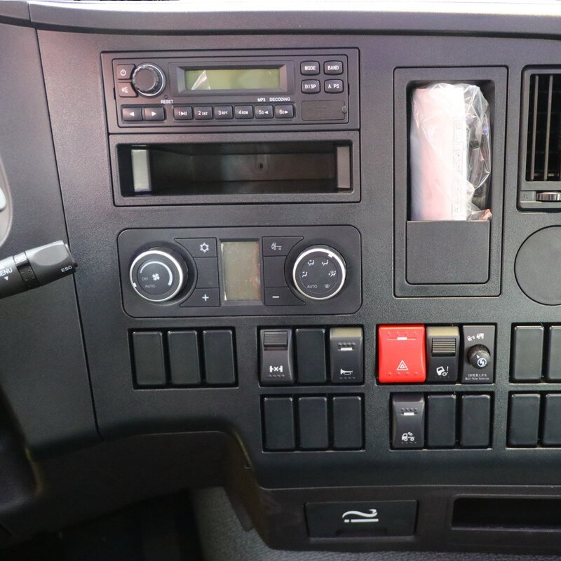 2023 X3000 شاكمان 4x2 440 حصان جرار شاحنة رأس سعر