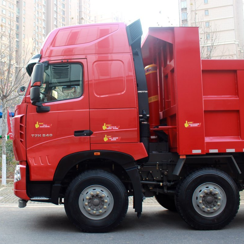شاحنة SINOTRUK HOWO T7H 540HP الثقيلة 8x4 8.5m شاحنة قلابة