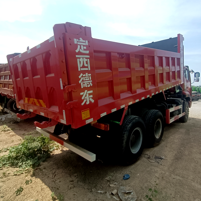 شاحنة ثقيلة مستعملة من ساينوتروك هان J5G 340 حصان 6X4 شاحنة قلابة