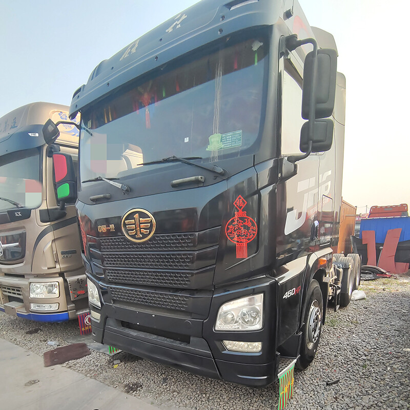 شاحنة جرار FAW JH6 6x4 460 حصان تعمل بالغاز الطبيعي المضغوط