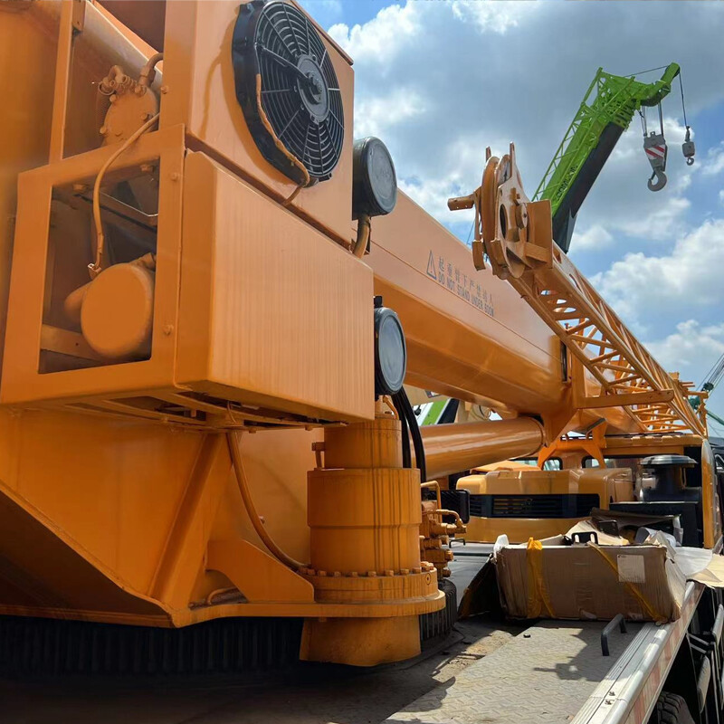 XCMG QY25K5 رافعة شاحنة 25 طن