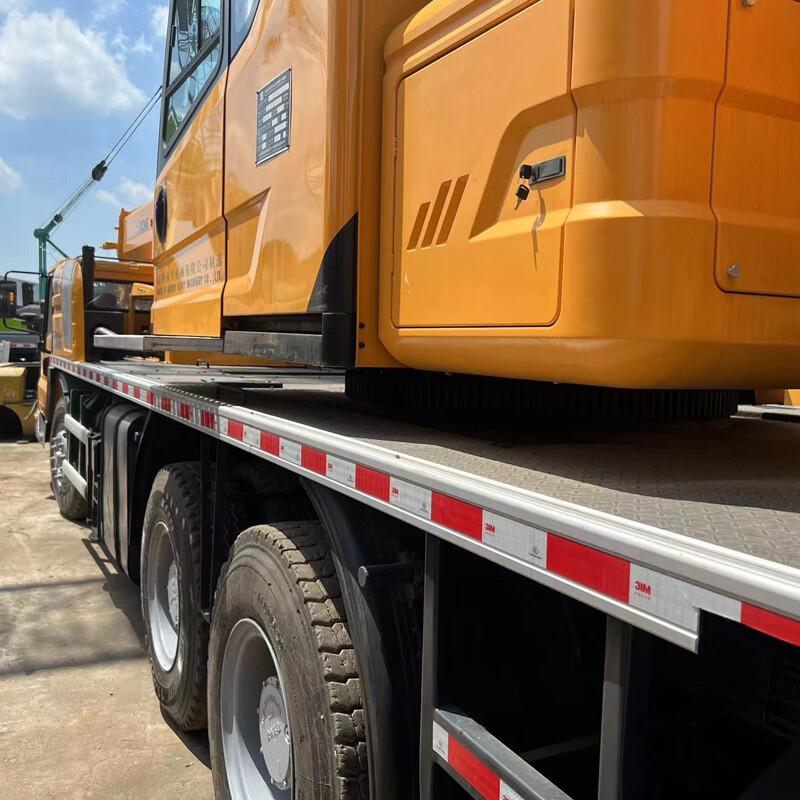 XCMG QY25K5 رافعة شاحنة 25 طن