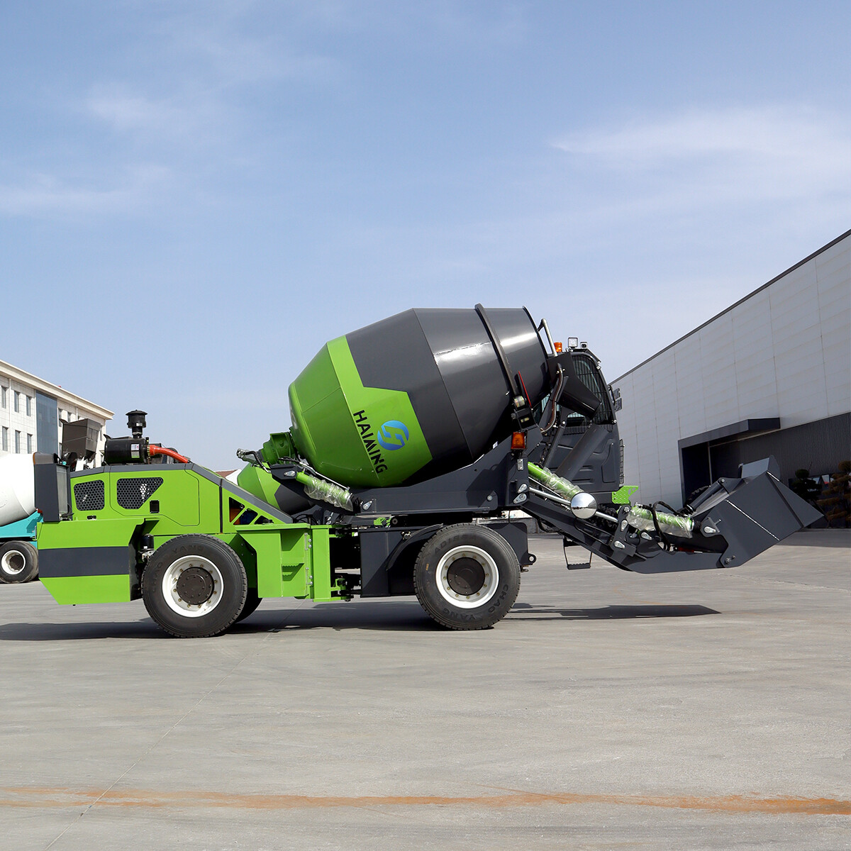 3.5 CBM شاحنة خلاطة خرسانة ذاتية التحميل