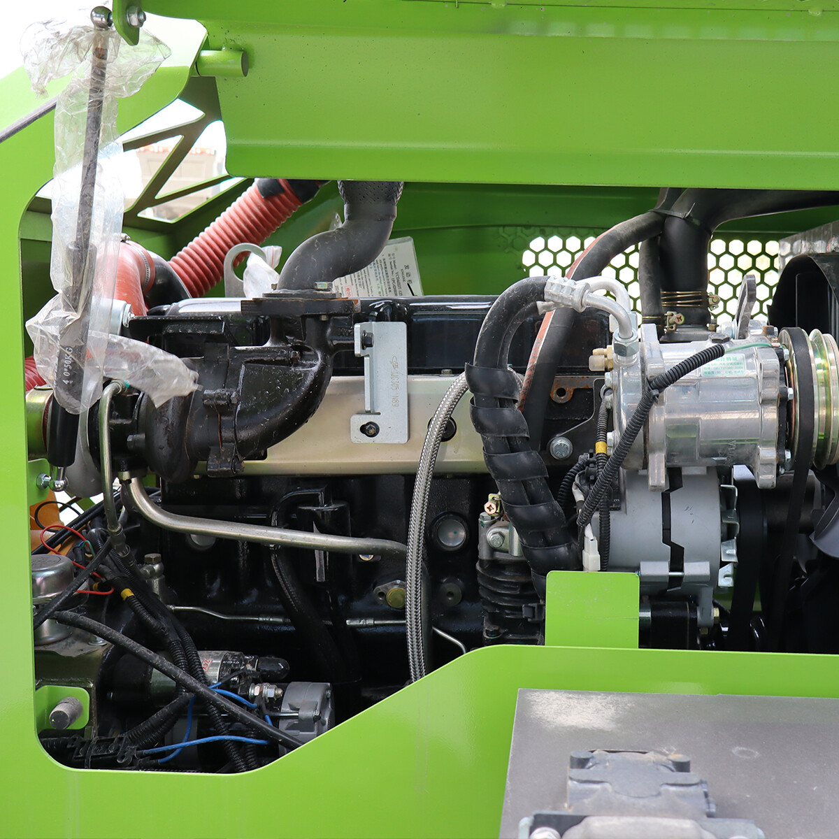 6.5 متر مكعب شاحنة خلاطة خرسانة ذاتية التحميل