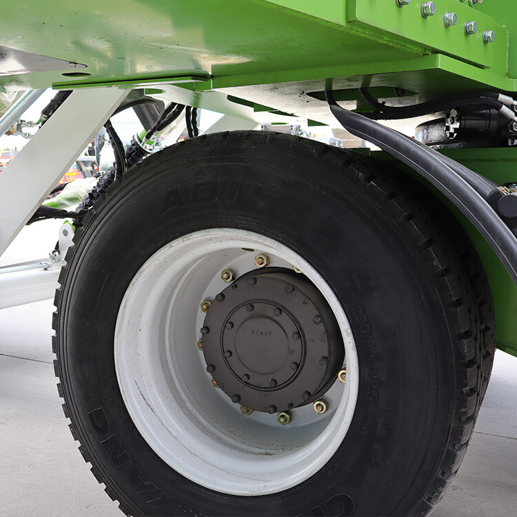 5.5 متر مكعب شاحنة خلاطة خرسانة ذاتية التحميل