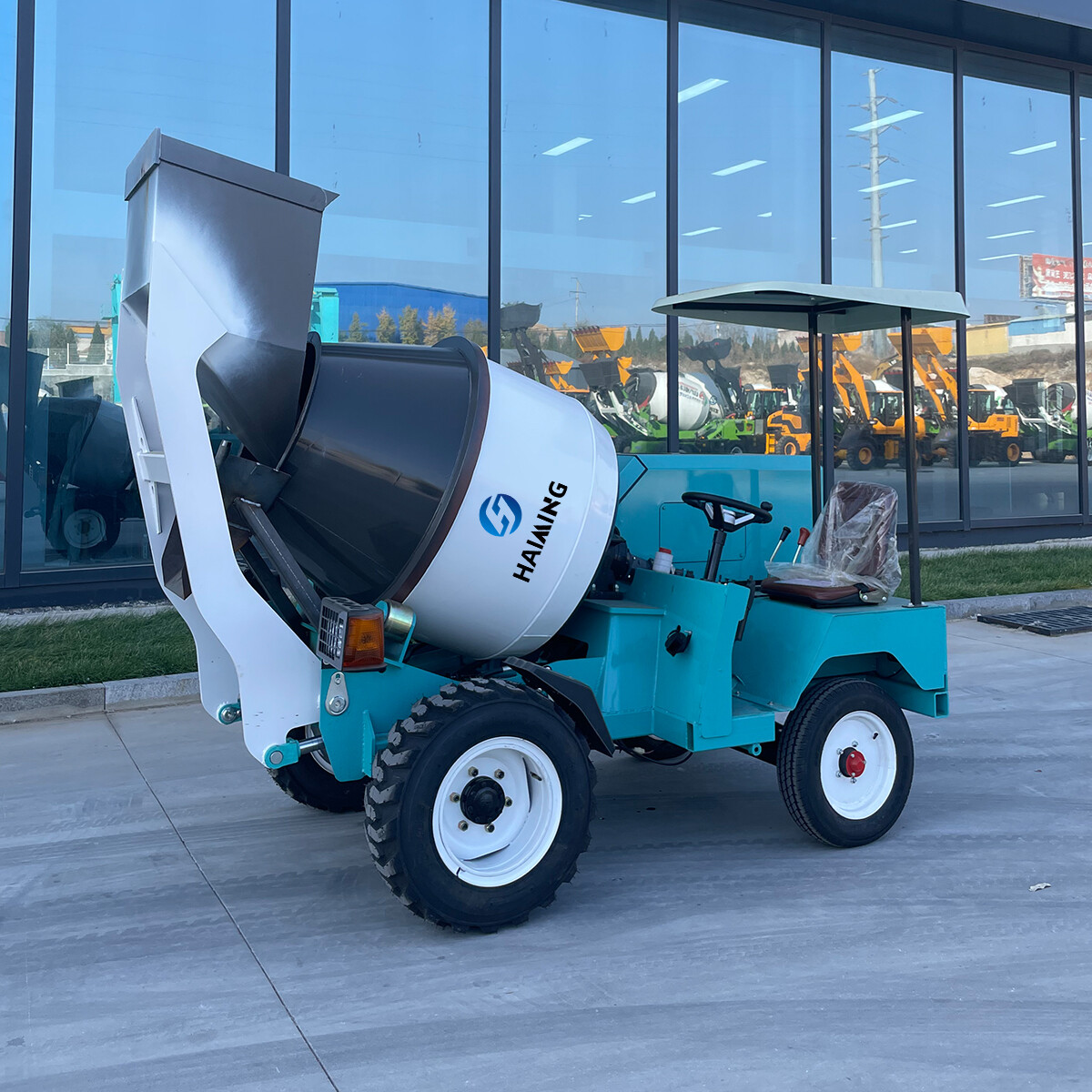 0.5 متر مكعب شاحنة خلاطة خرسانة ذاتية التحميل