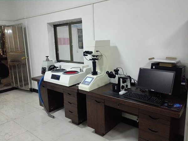 شراء العميل جهاز اختبار الصلابة، مجموعة معدات فحص المعادن.jpg